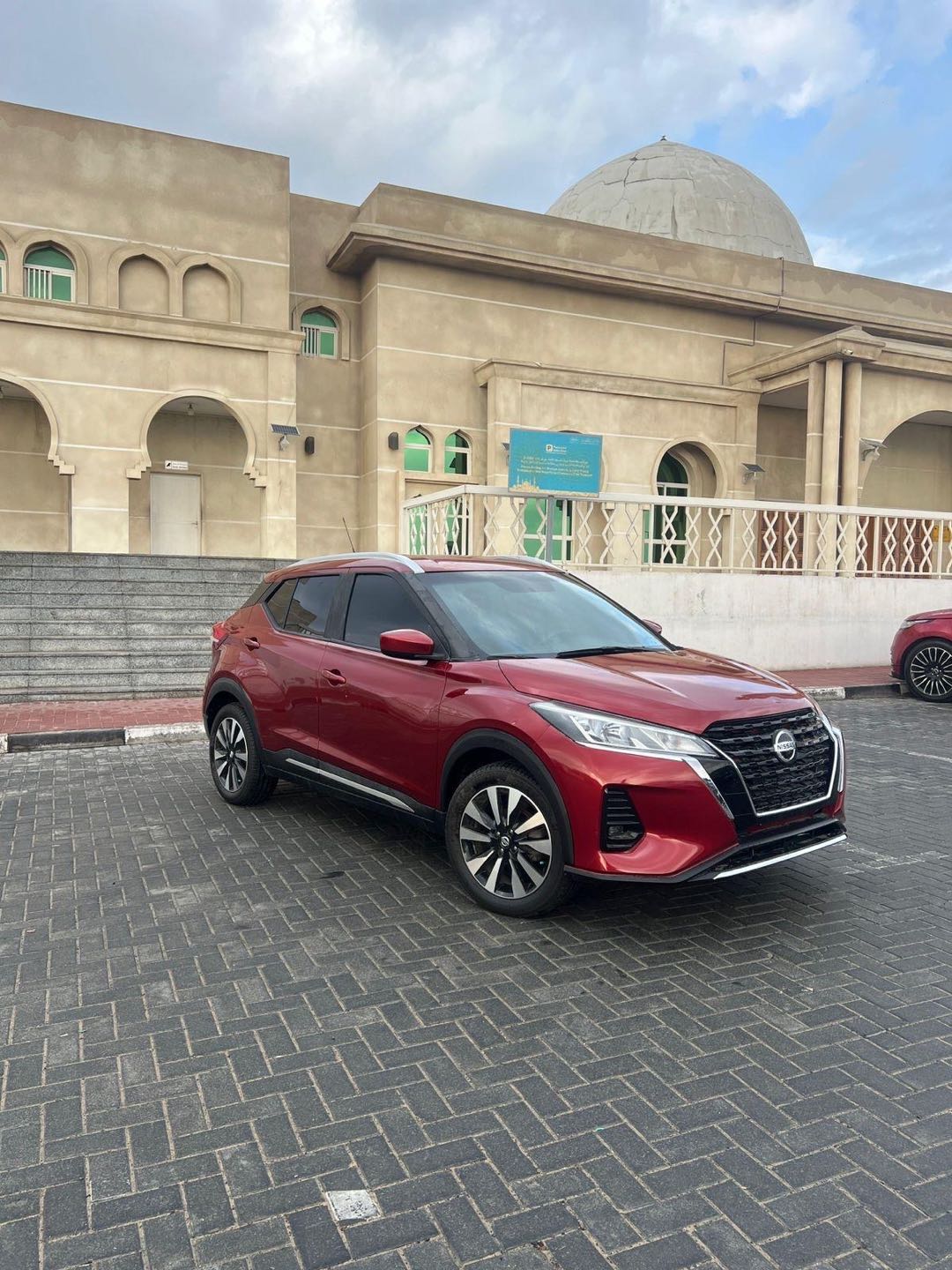 Car Image 2018 NISSAN KICKS 