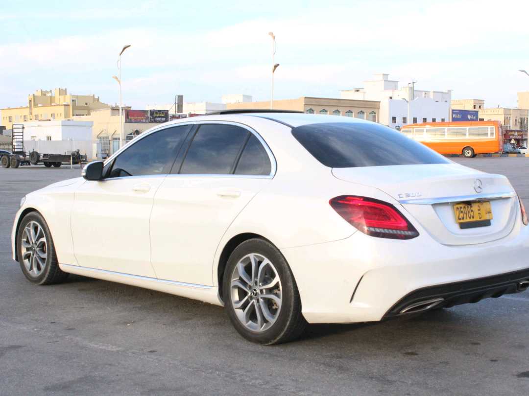 Car Image 2018 MERCEDES C Class 300