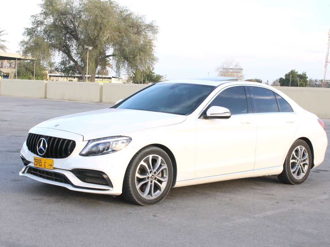 Car Image 2018 MERCEDES C Class 300