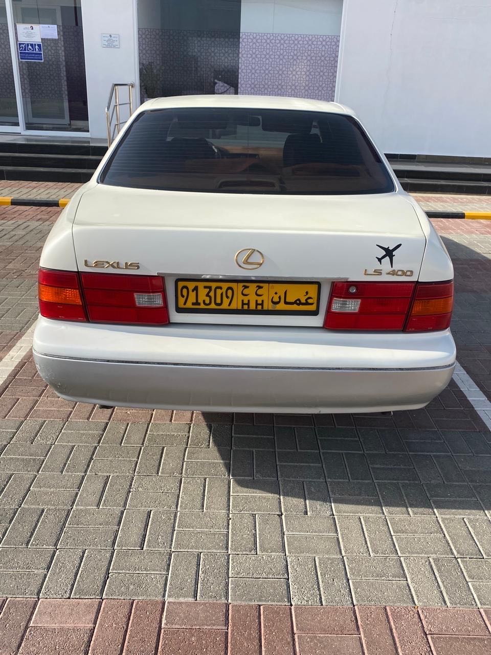 Car Image 1999 LEXUS LS 400
