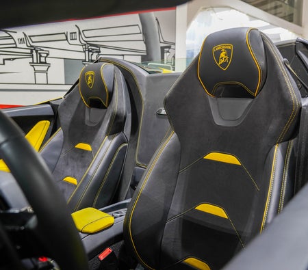 LAMBORGHINI HURACAN 2023