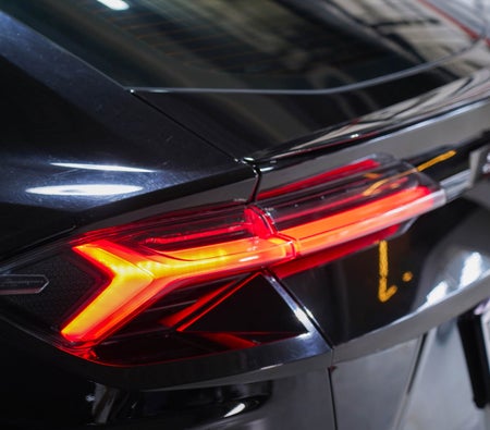 LAMBORGHINI URUS 2024