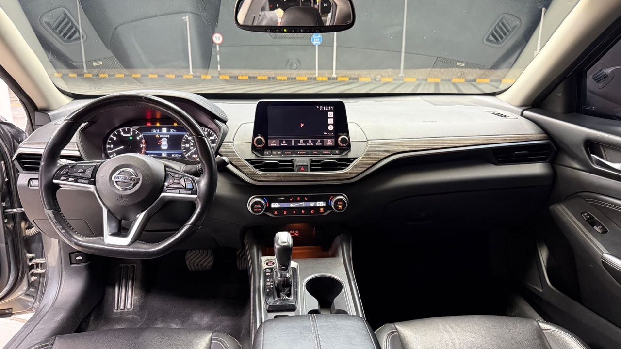 Car Image 2019 NISSAN ALTIMA SL