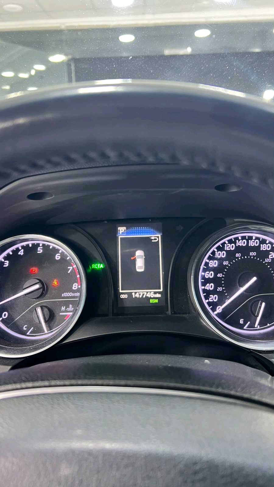 Car Image 2018 TOYOTA CAMRY SE