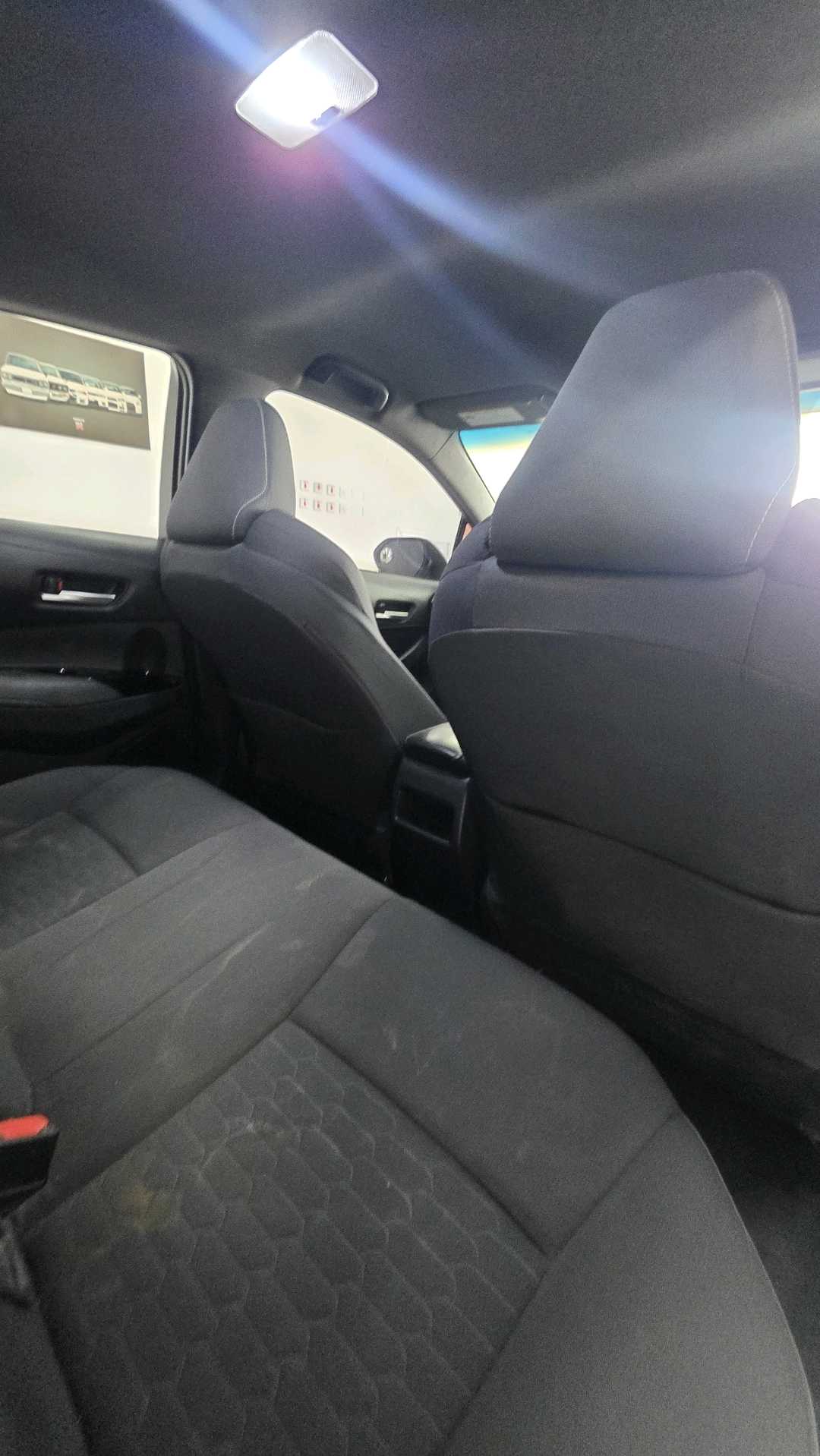 Car Image 2019 TOYOTA COROLLA SE