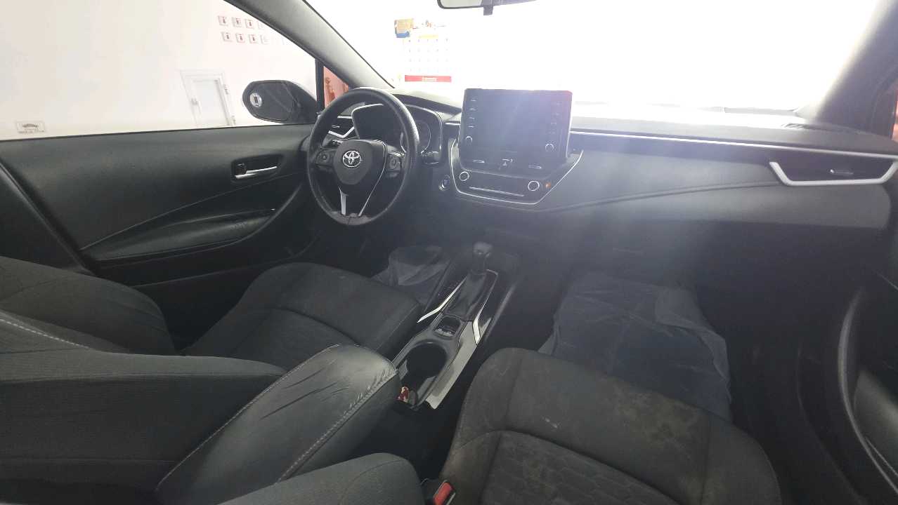 Car Image 2019 TOYOTA COROLLA SE