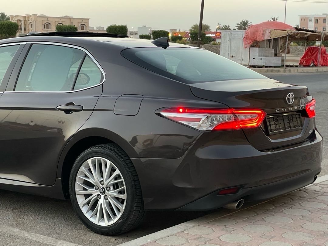 Car Image 2018 TOYOTA CAMRY XLE