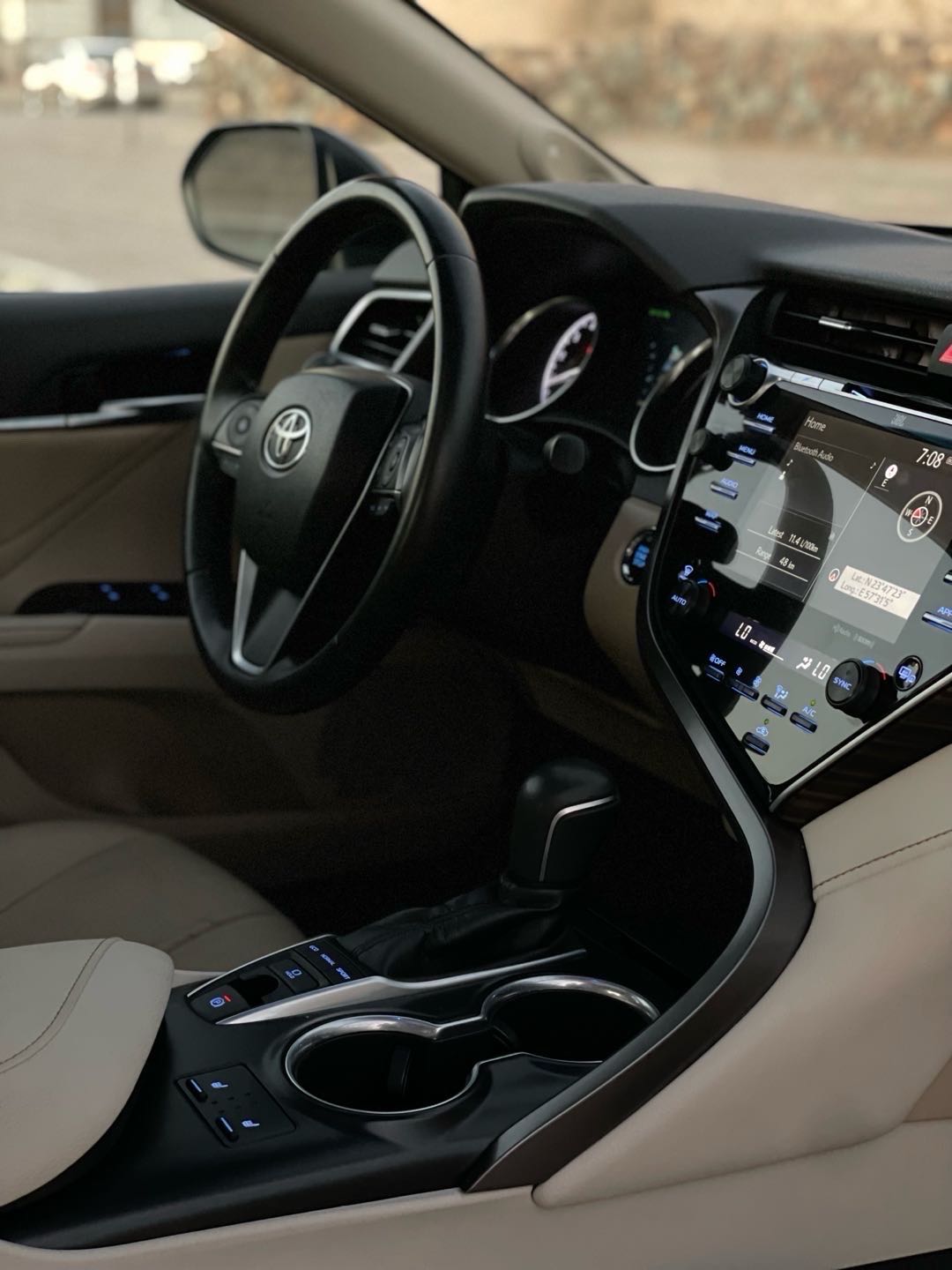 Car Image 2018 TOYOTA CAMRY XLE