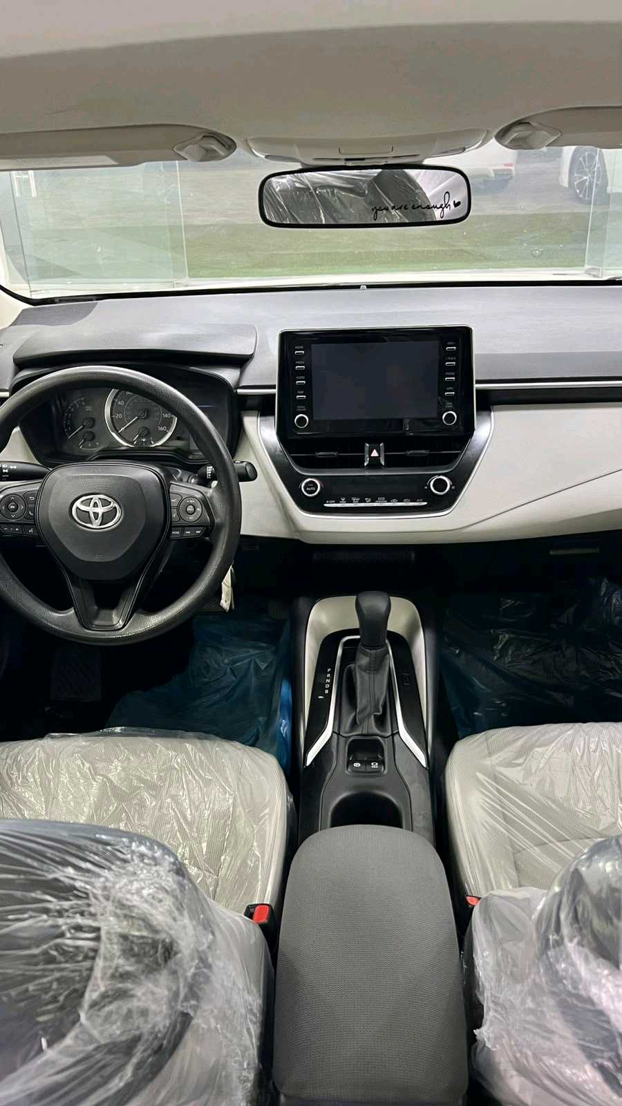 Car Image 2020 TOYOTA COROLLA LE