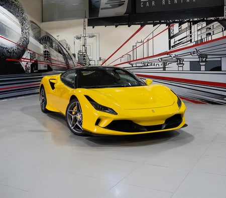 FERRARI F8 2022