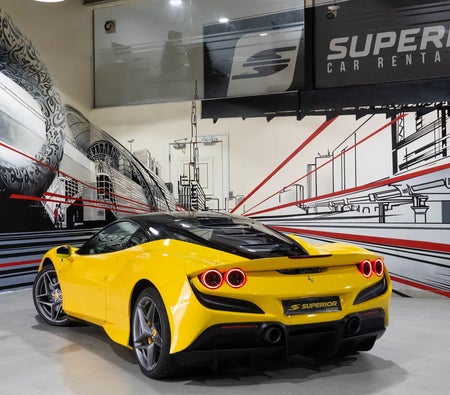 FERRARI F8 2022
