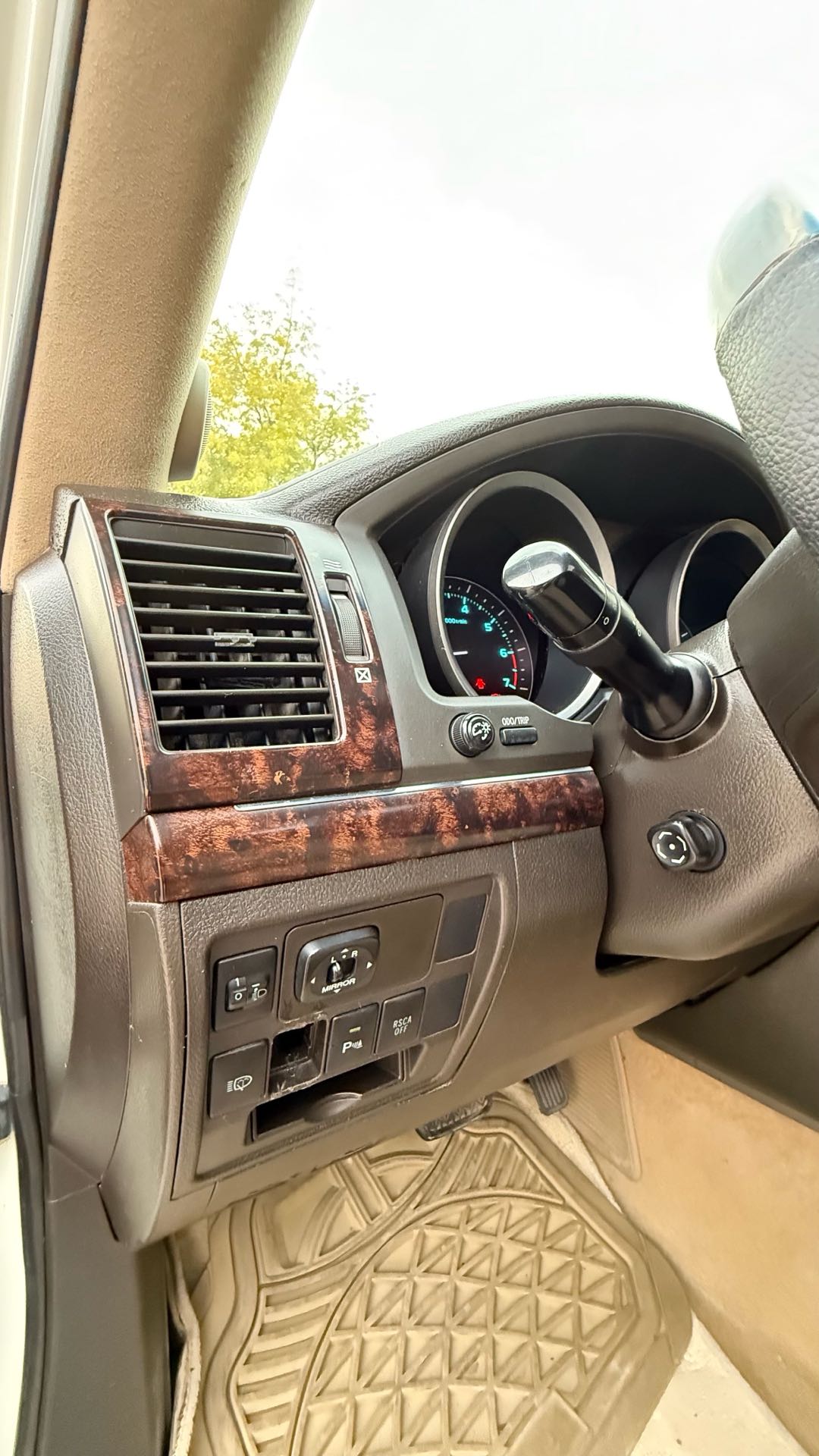 Car Image 2011 TOYOTA LAND CRUISER VX.R