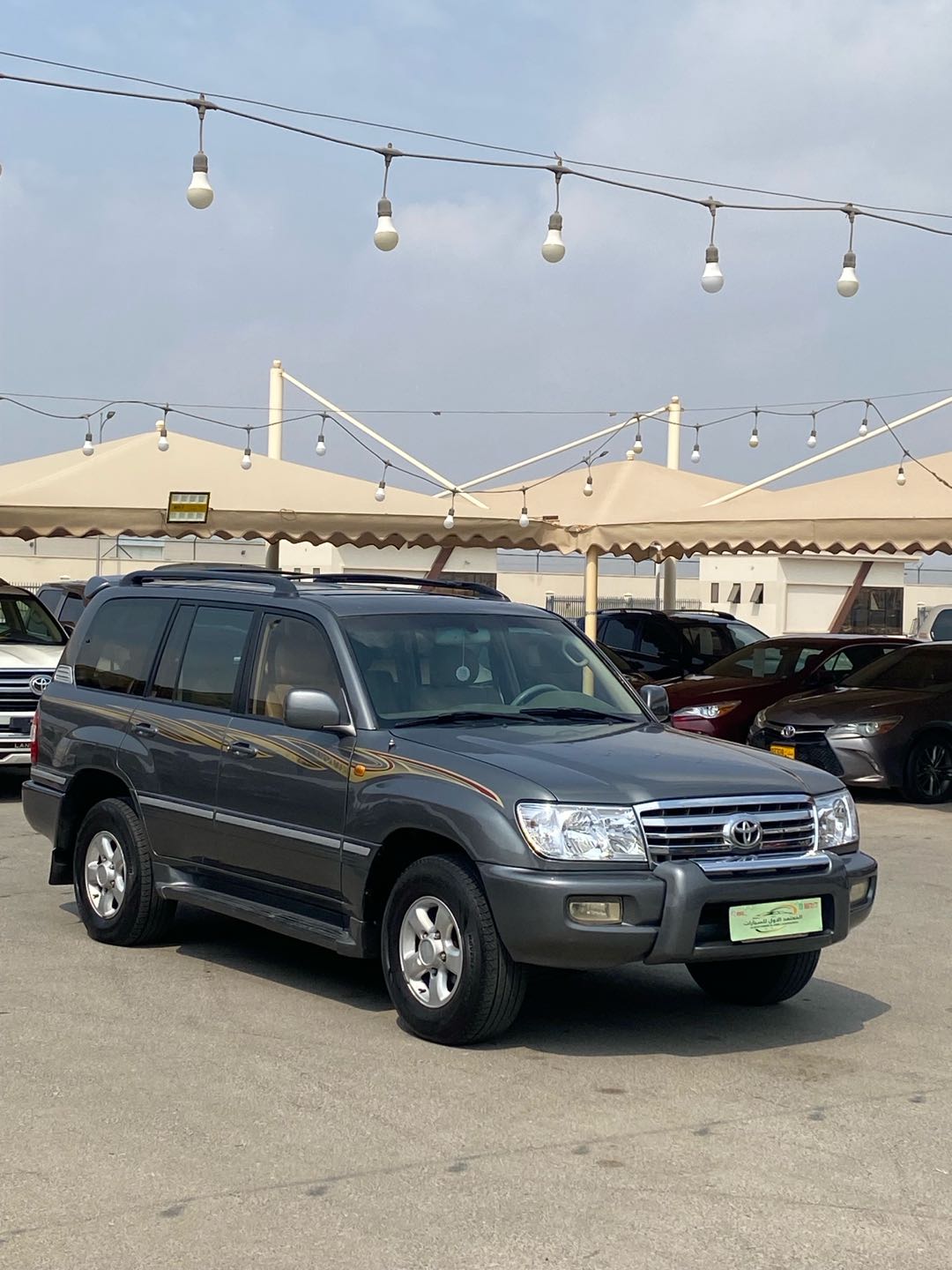 Car Image 2002 TOYOTA LAND CRUISER 