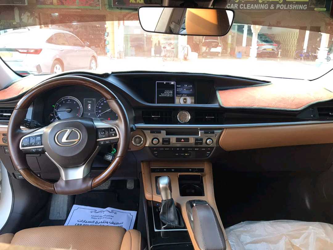 Car Image 2016 LEXUS ES 350