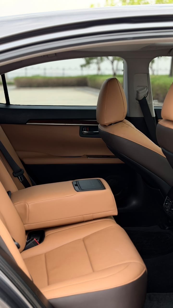 Car Image 2018 LEXUS ES 350