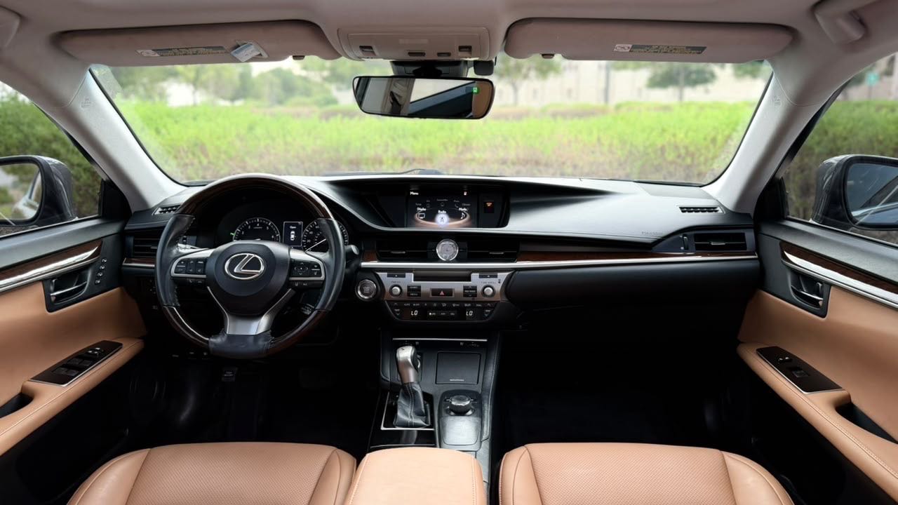 Car Image 2018 LEXUS ES 350