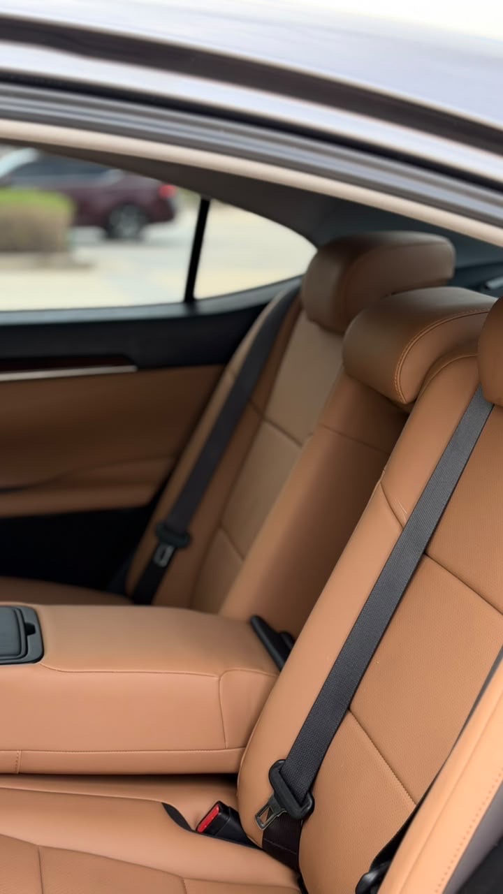 Car Image 2018 LEXUS ES 350