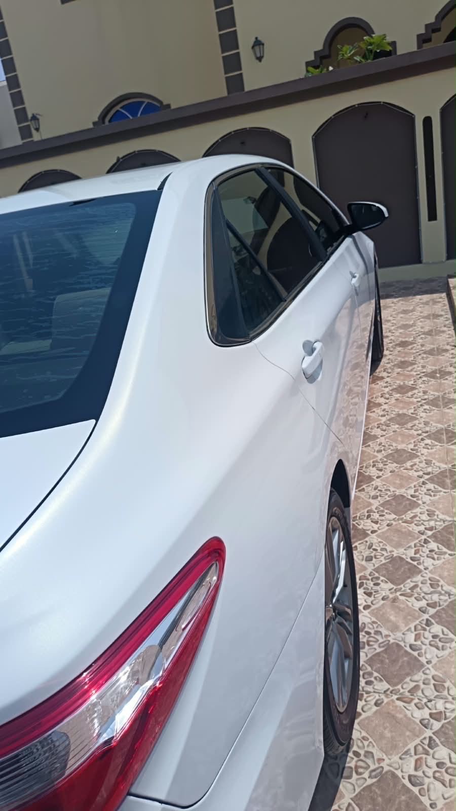 Car Image 2016 TOYOTA CAMRY SE