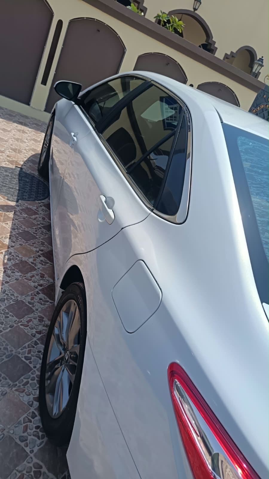 Car Image 2016 TOYOTA CAMRY SE