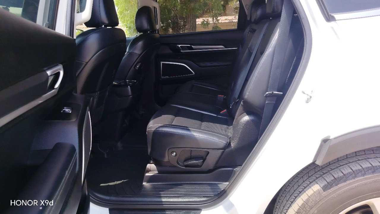Car Image 2020 KIA TELLURIDE 