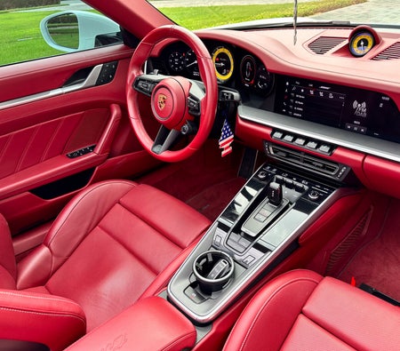 PORSCHE 911 2022