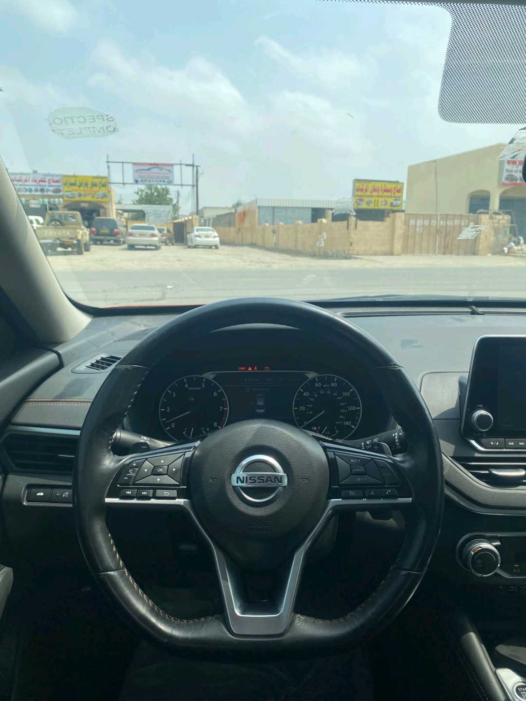 Car Image 2019 NISSAN ALTIMA SR