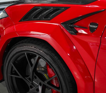 LAMBORGHINI URUS 2021