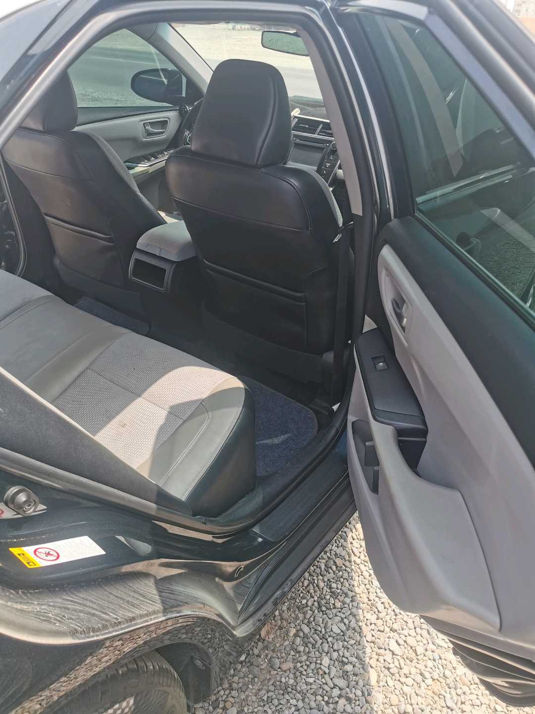 Car Image 2017 TOYOTA CAMRY SE