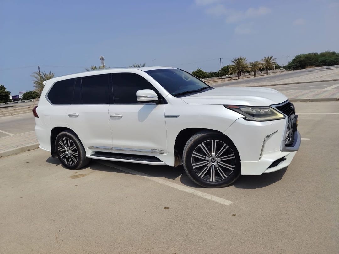 Car Image 2018 LEXUS LX F SPORT
