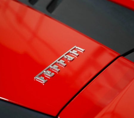 FERRARI F8 2021