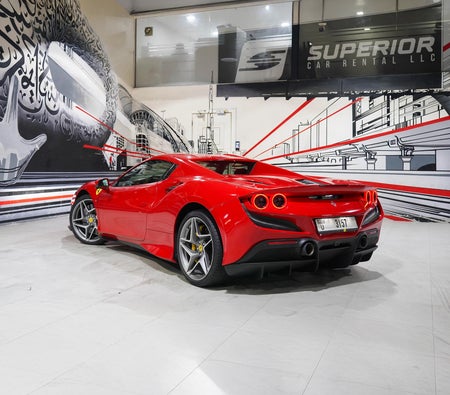 FERRARI F8 2021