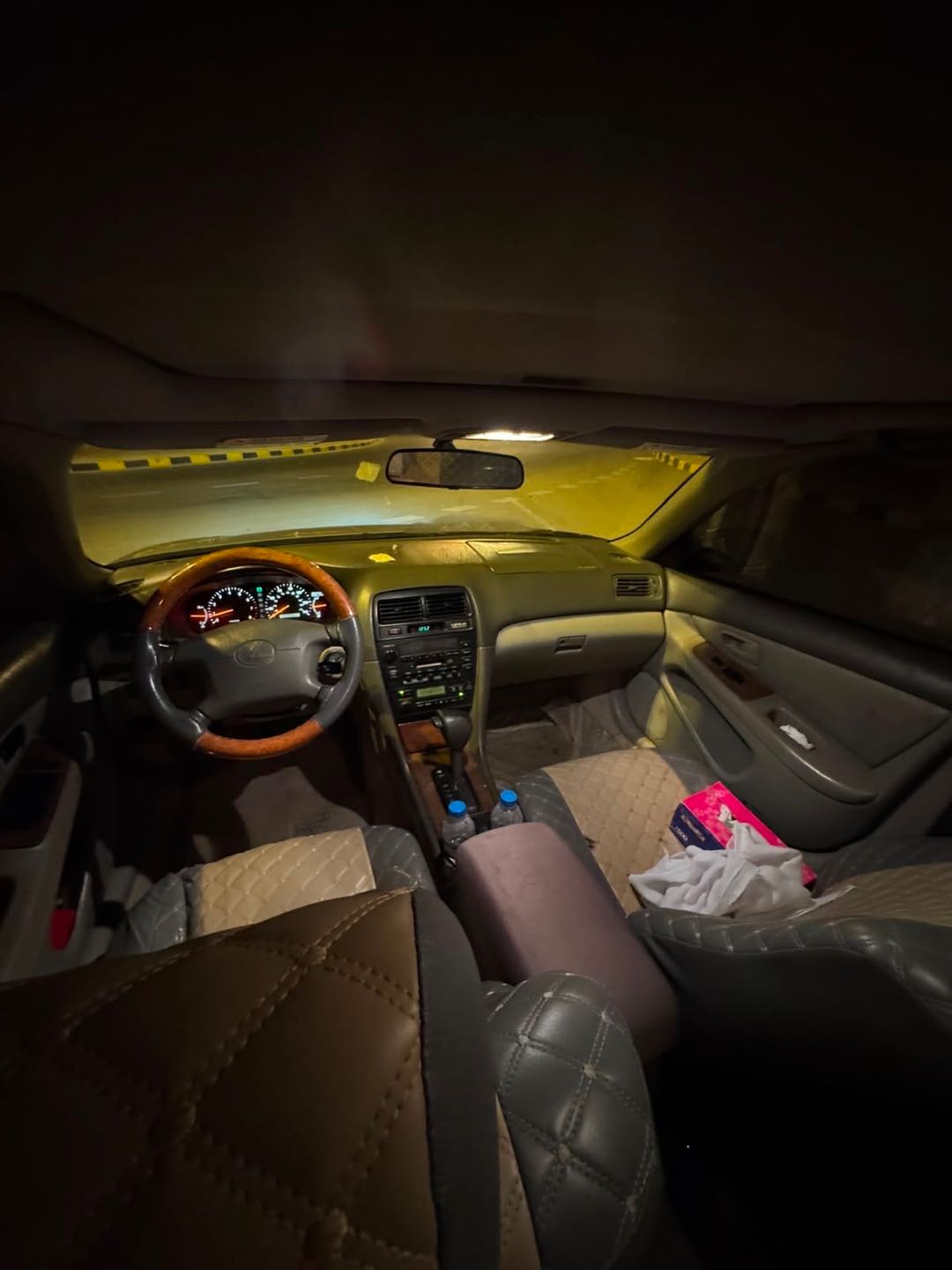 Car Image 1998 LEXUS ES 300