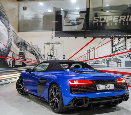 AUDI R8 2023