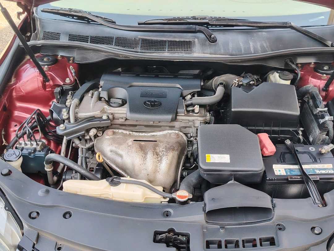 Car Image 2016 TOYOTA CAMRY SE