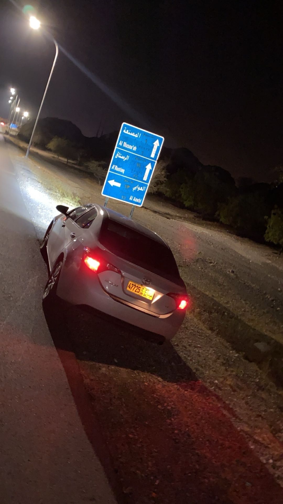 Car Image 2018 TOYOTA COROLLA LE