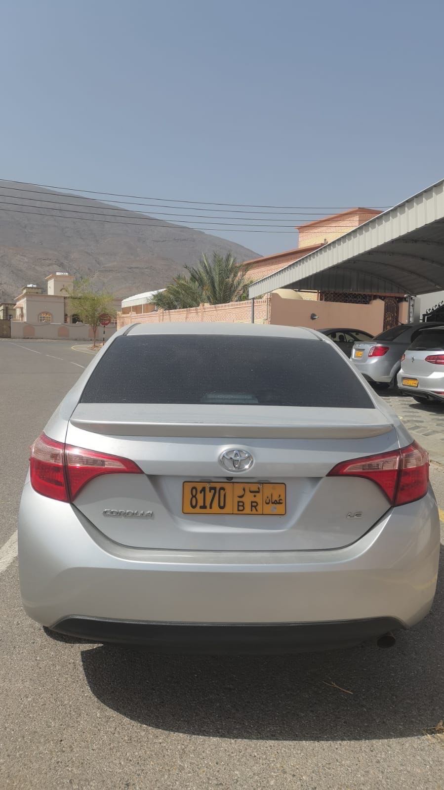 Car Image 2018 TOYOTA COROLLA LE