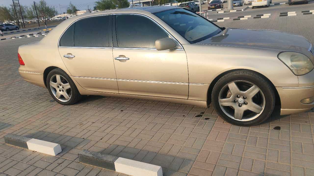 Car Image 2001 LEXUS LS 430