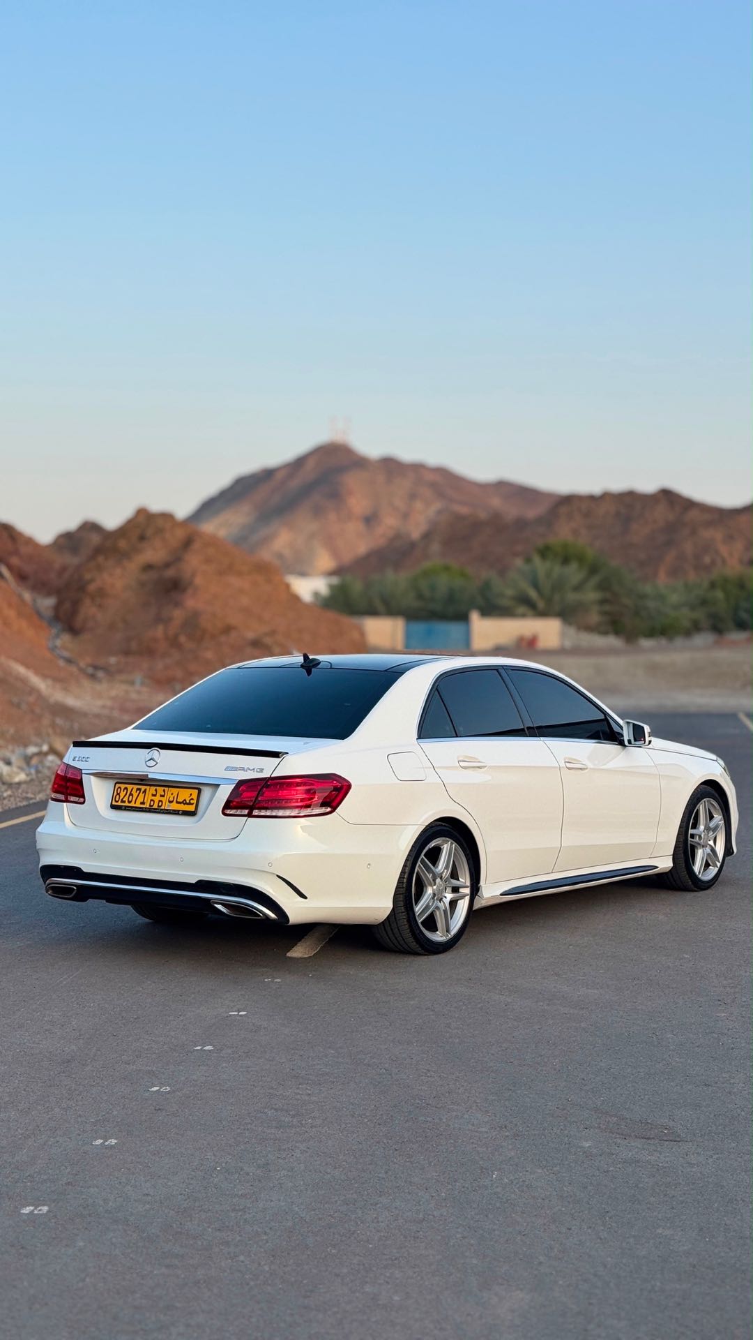 Car Image 2014 MERCEDES E Class 300