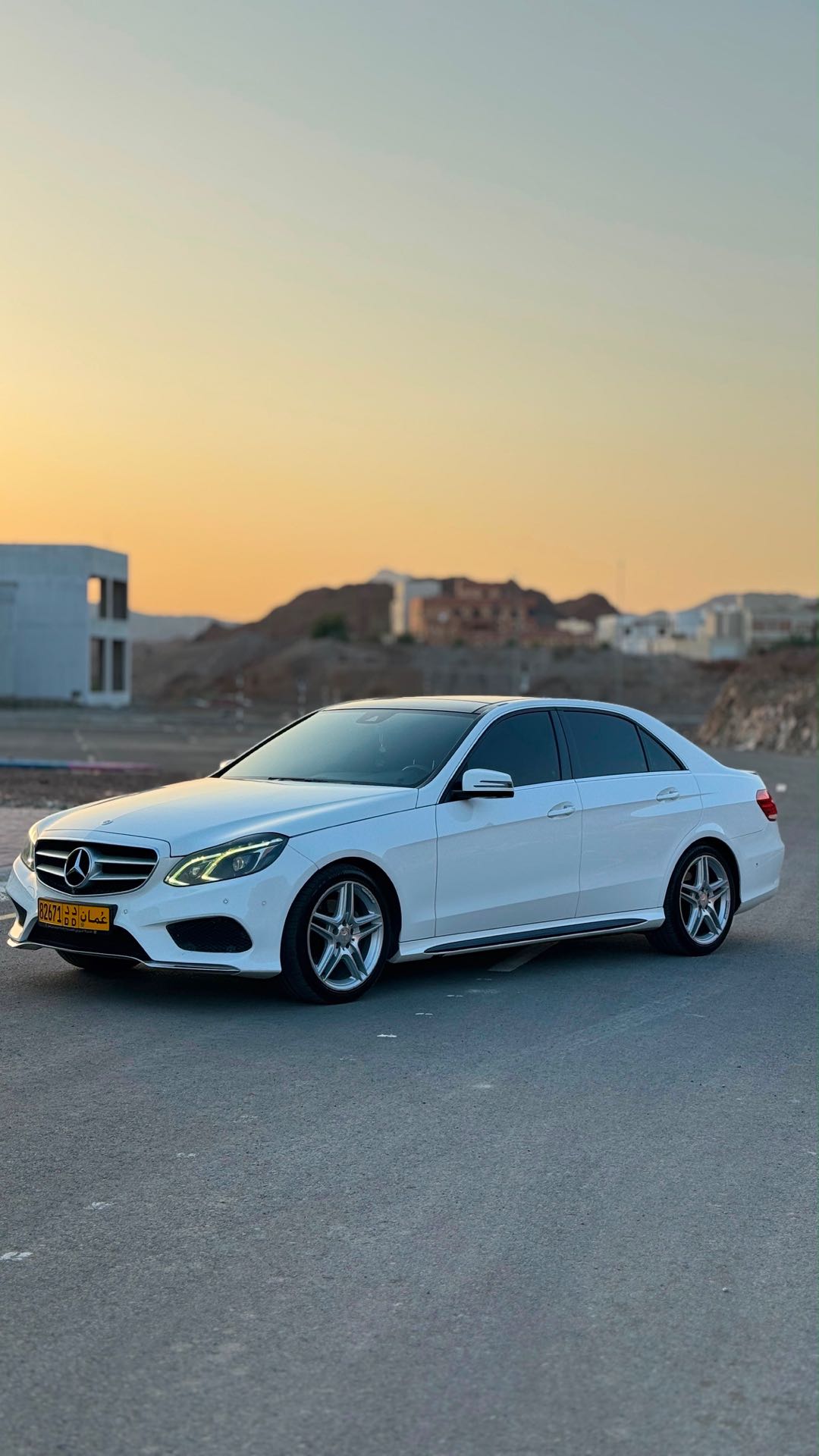 Car Image 2014 MERCEDES E Class 300