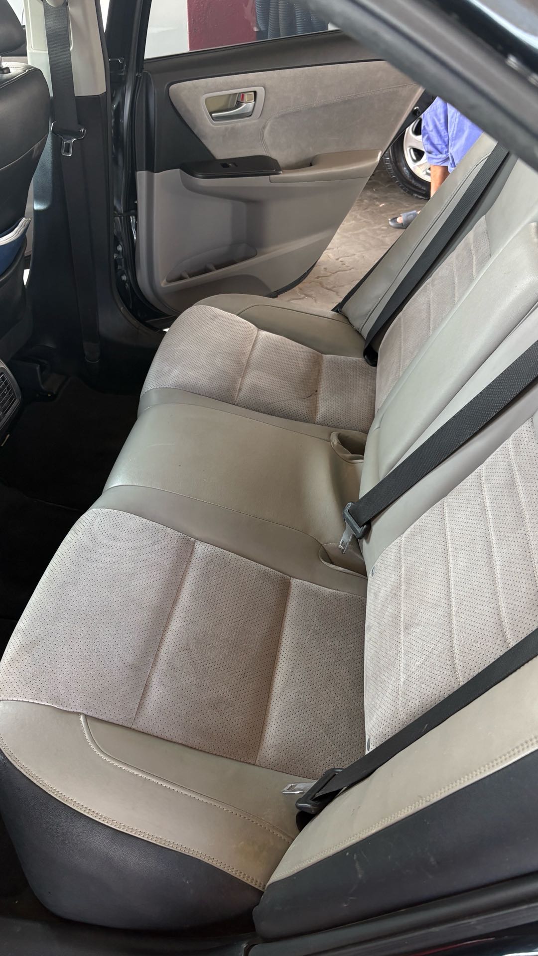 Car Image 2015 TOYOTA CAMRY XSE