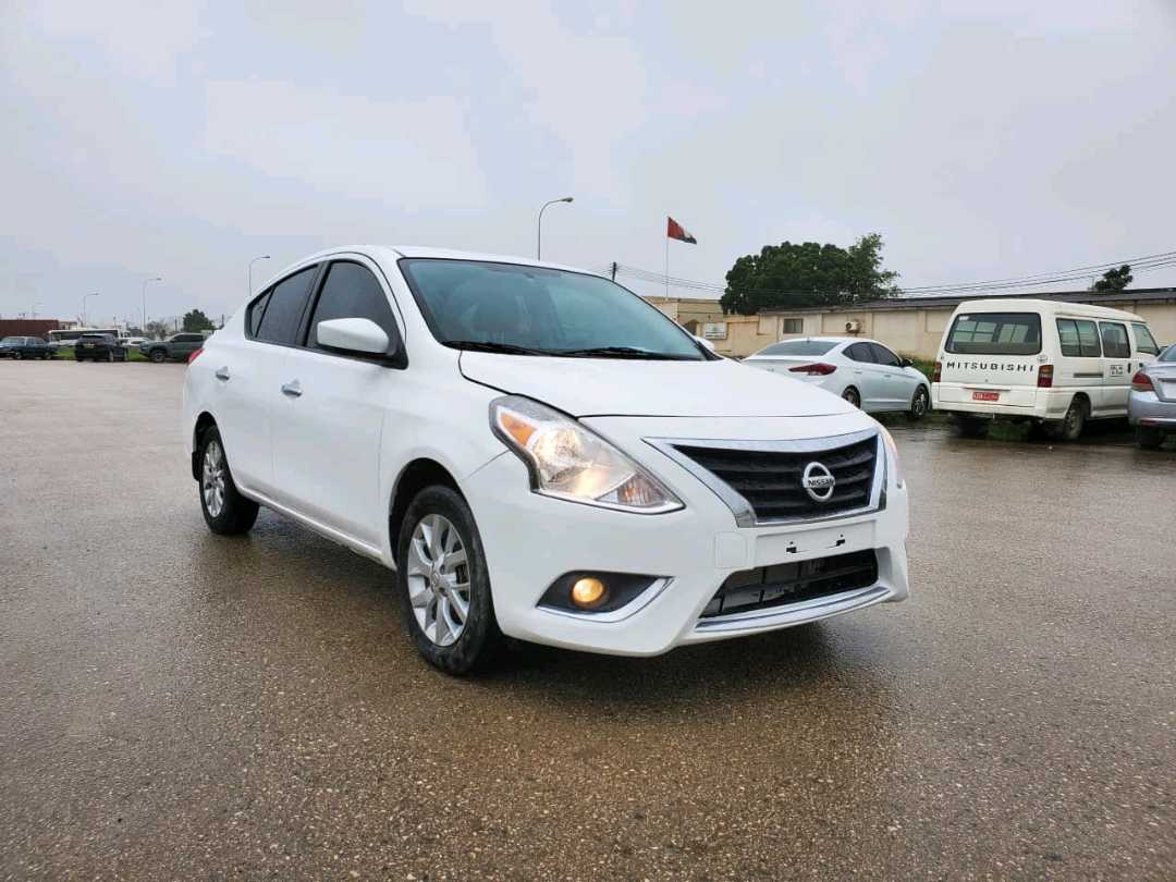 NISSAN SUNNY 2019