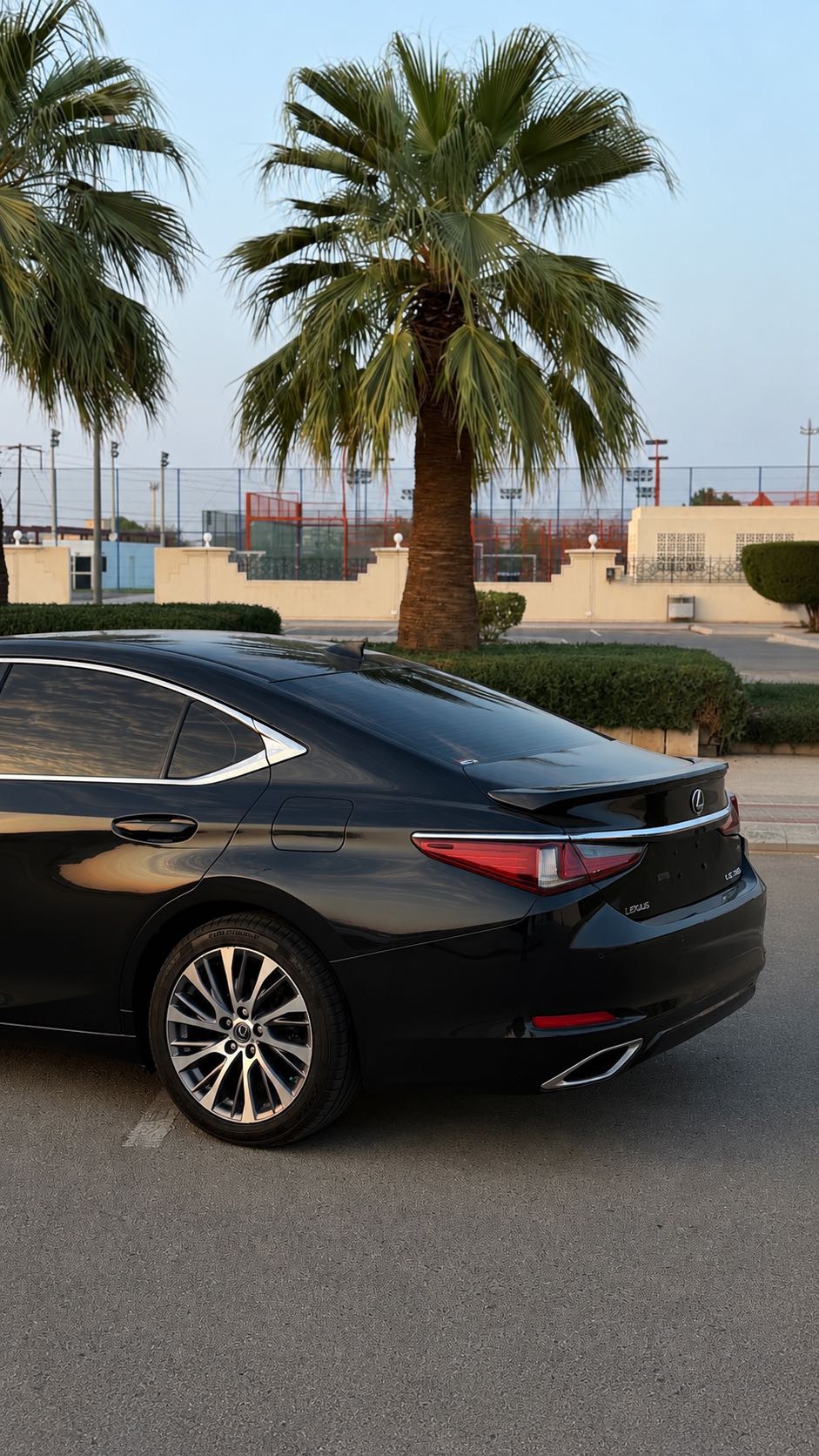 Car Image 2021 LEXUS ES 350
