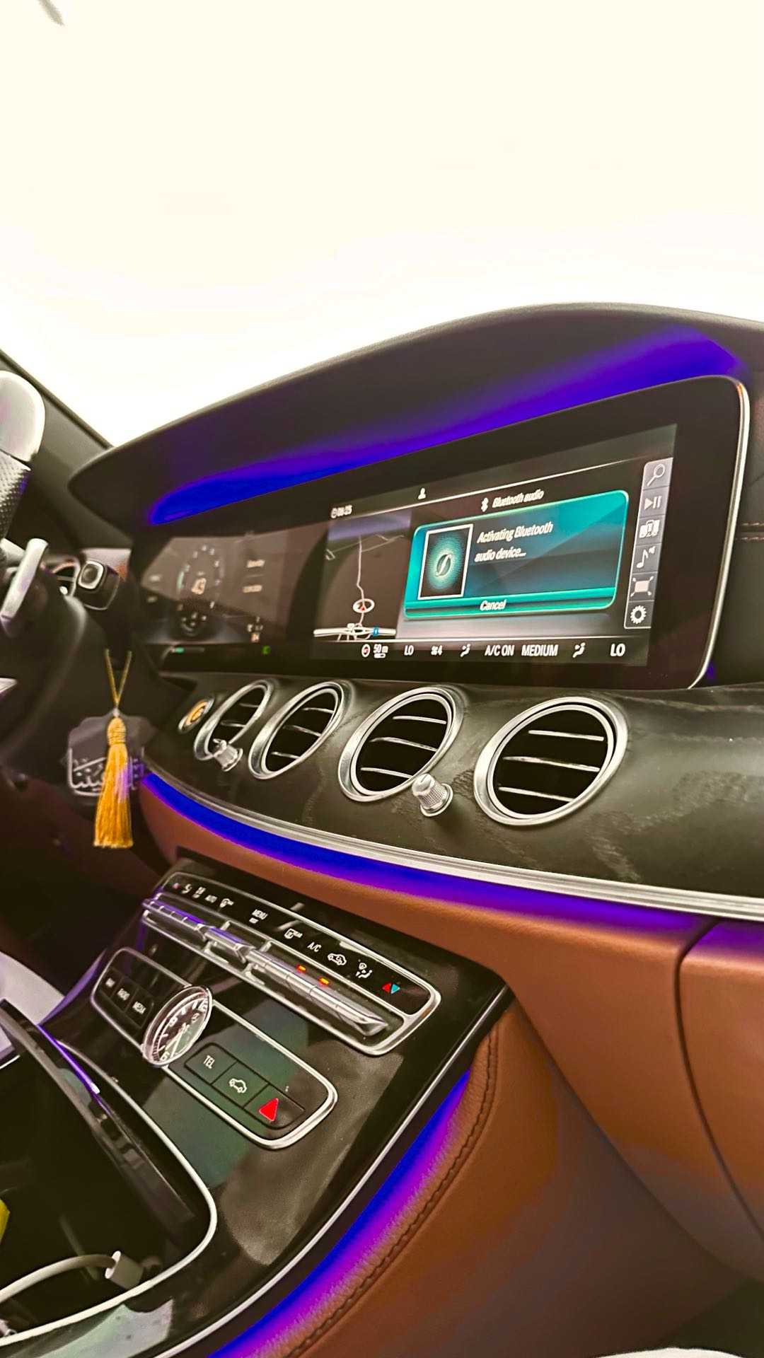 Car Image 2017 MERCEDES E Class 300