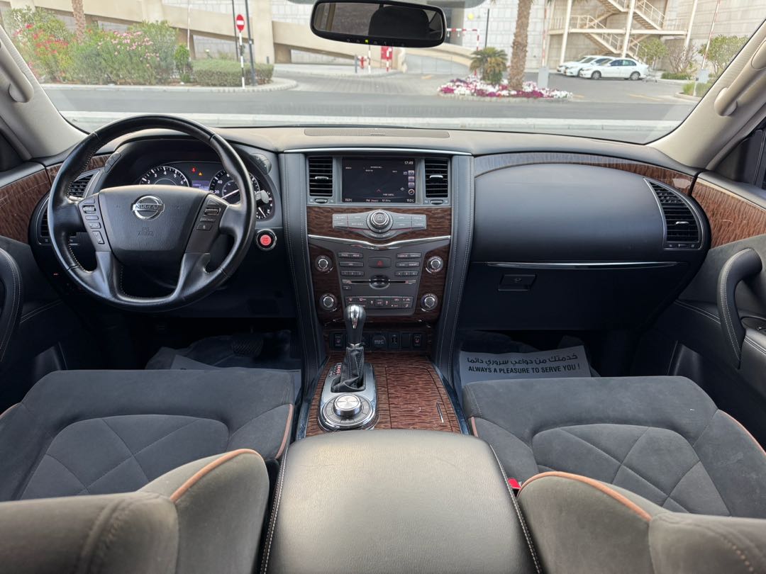 Car Image 2019 NISSAN ARMADA 