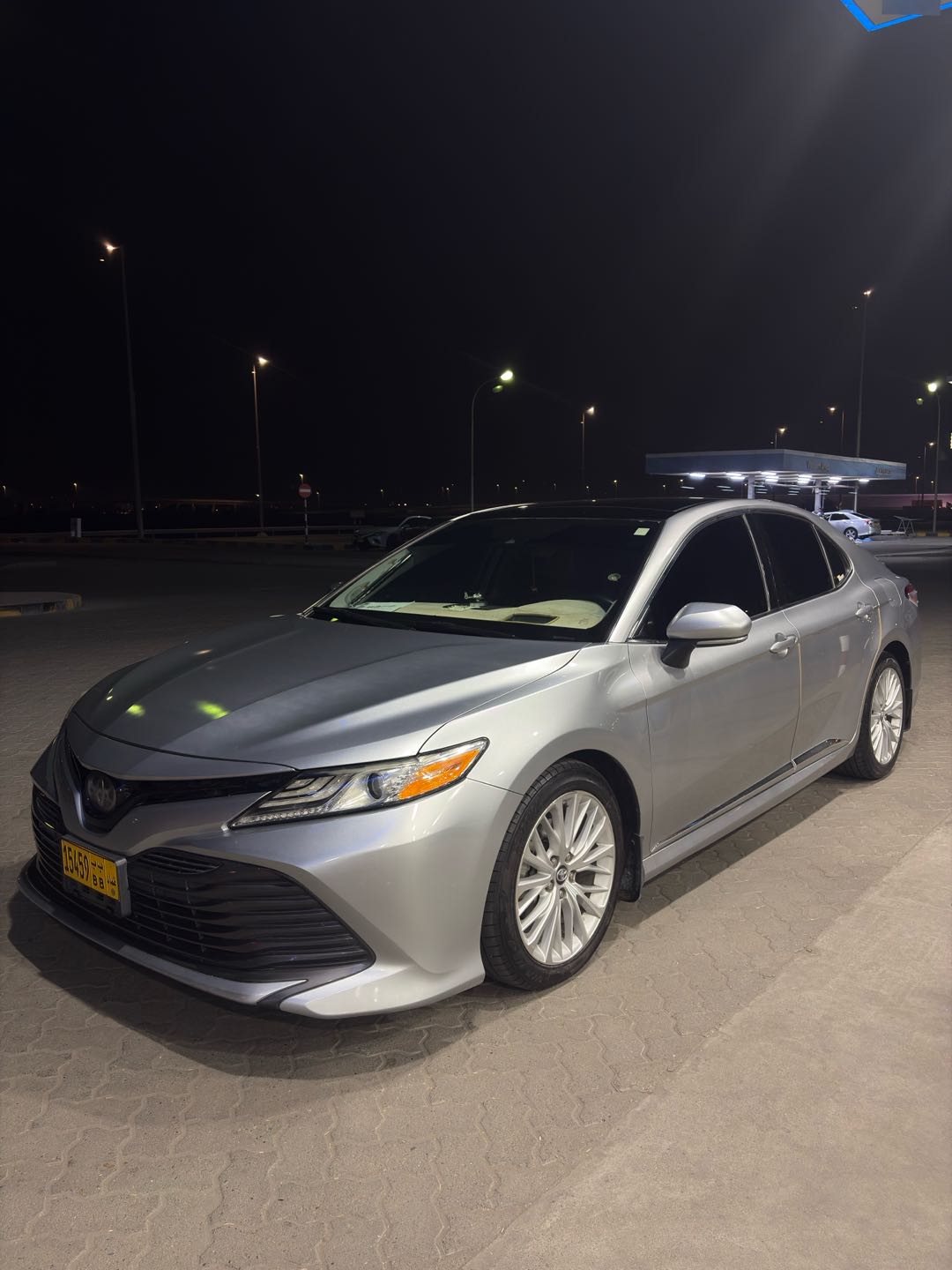 Car Image 2019 TOYOTA CAMRY XLE