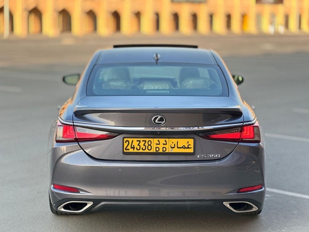 Car Image 2020 LEXUS ES 350