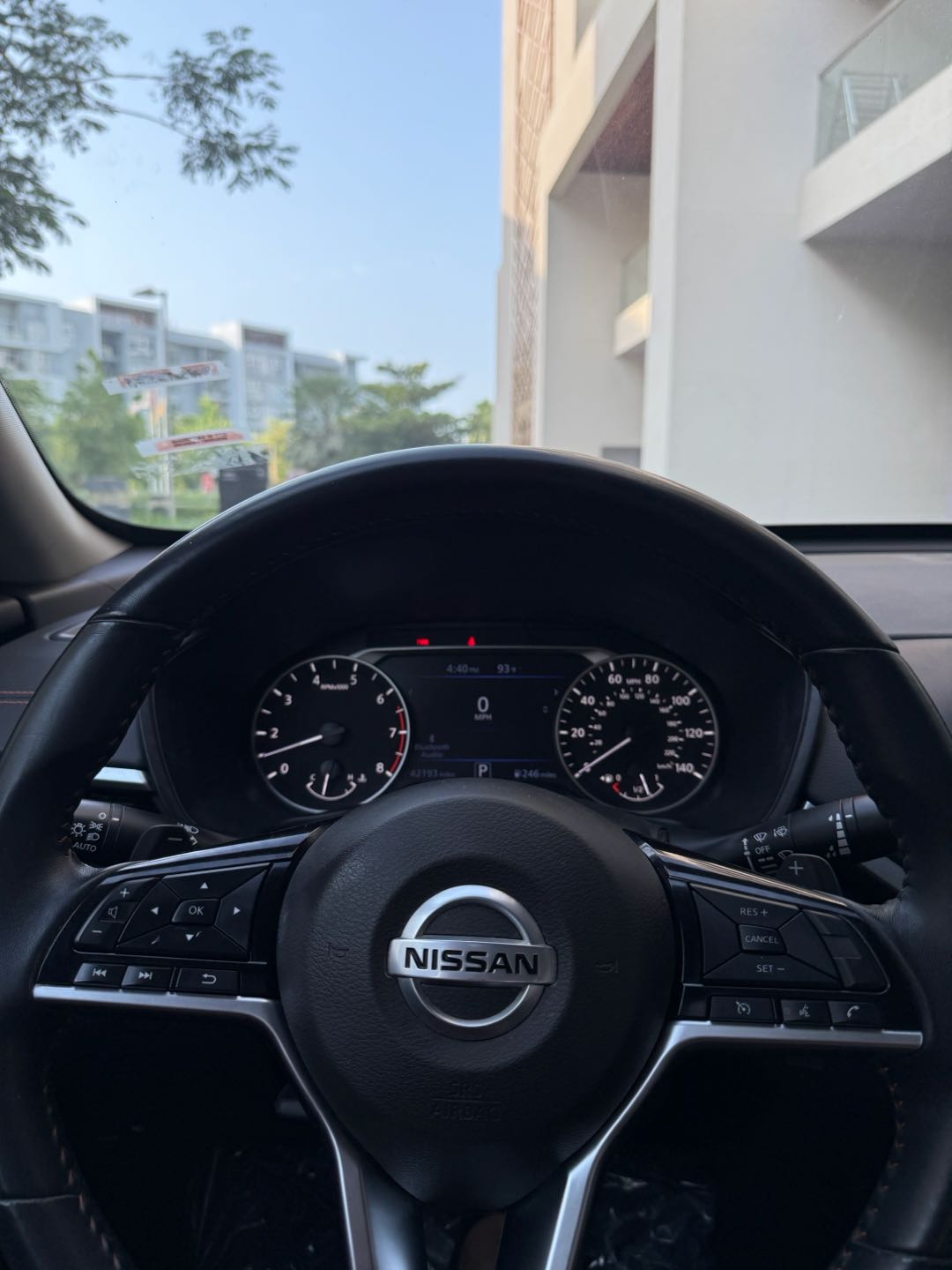 Car Image 2020 NISSAN ALTIMA SR