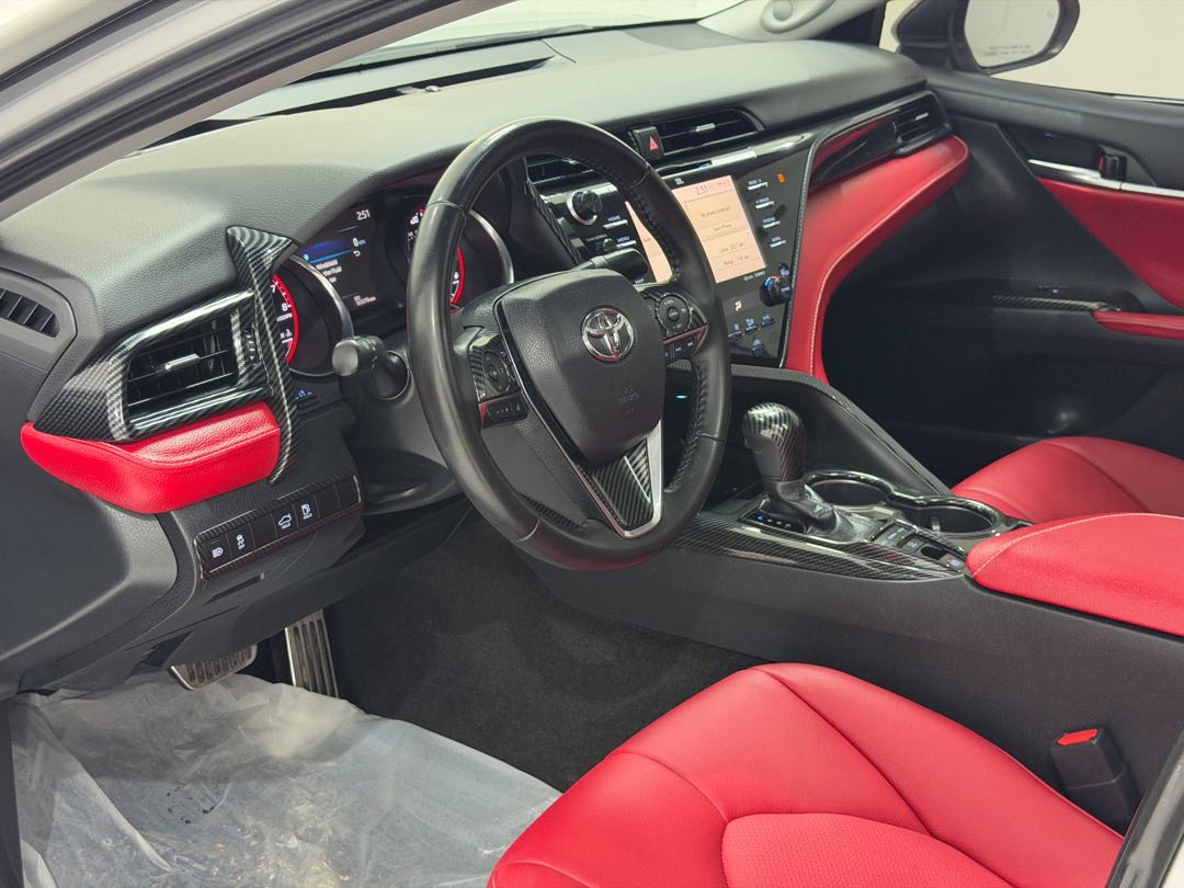 Car Image 2018 TOYOTA CAMRY XSE