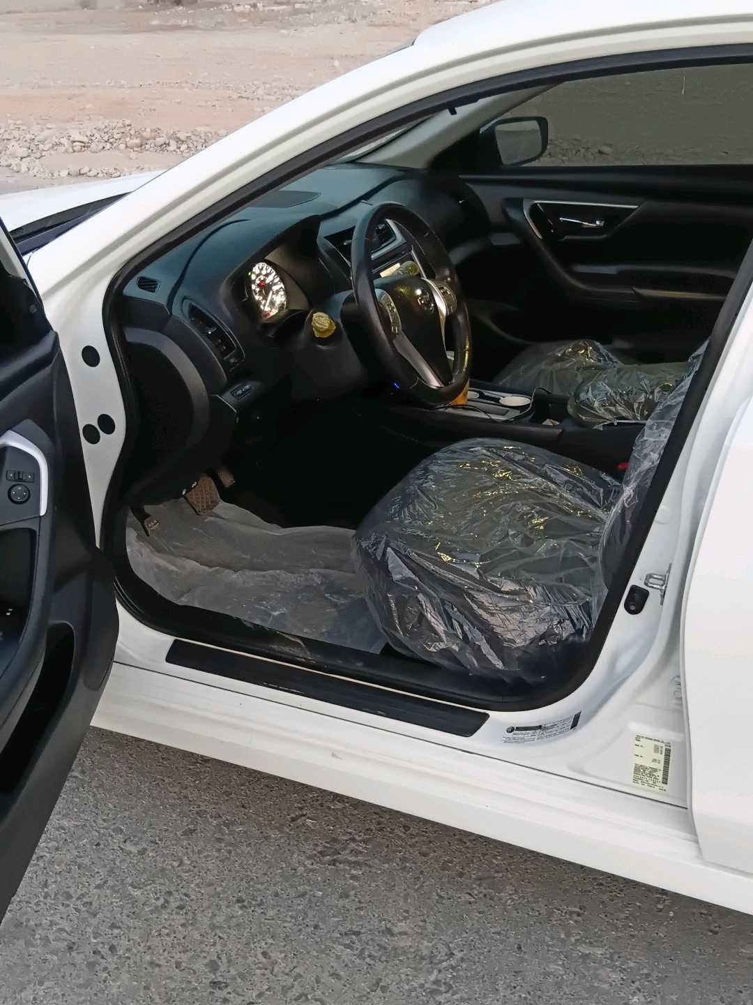 Car Image 2018 NISSAN ALTIMA SV