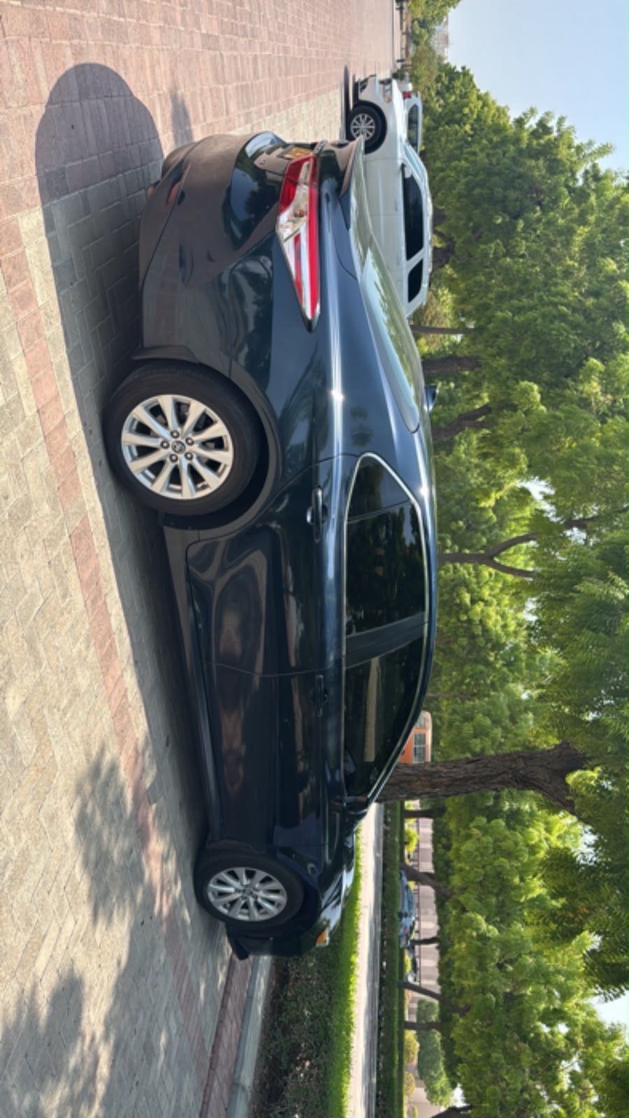 Car Image 2019 TOYOTA CAMRY LE